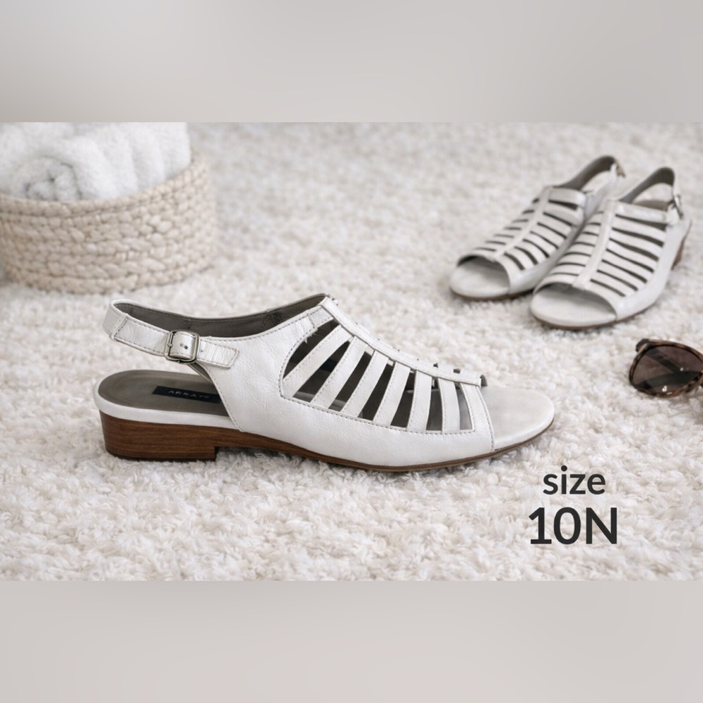 Array white leather sandal Women's size 10N Strappy White Sandals